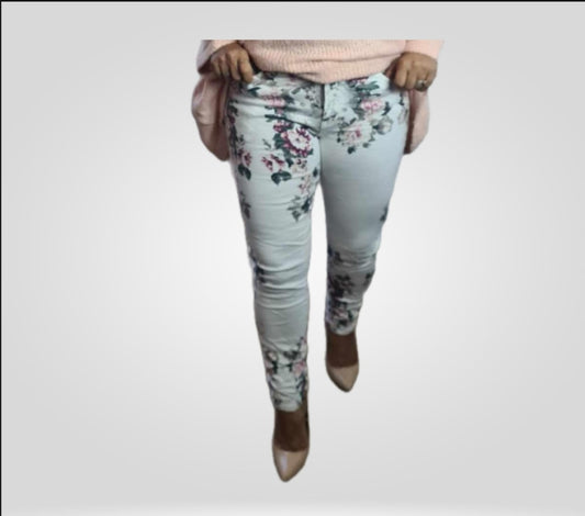 Jeans blanc à fleurs